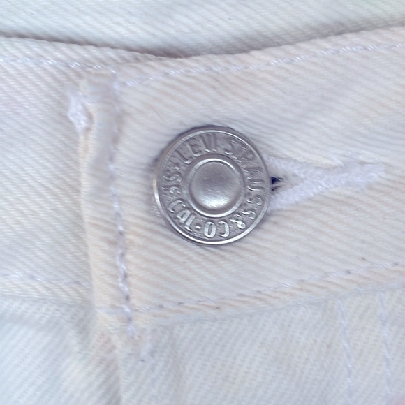 Levi's Premium High-Rise Deconstructed Jean Skirt White Pastel Tie Dye Denim - Picture 3 of 16